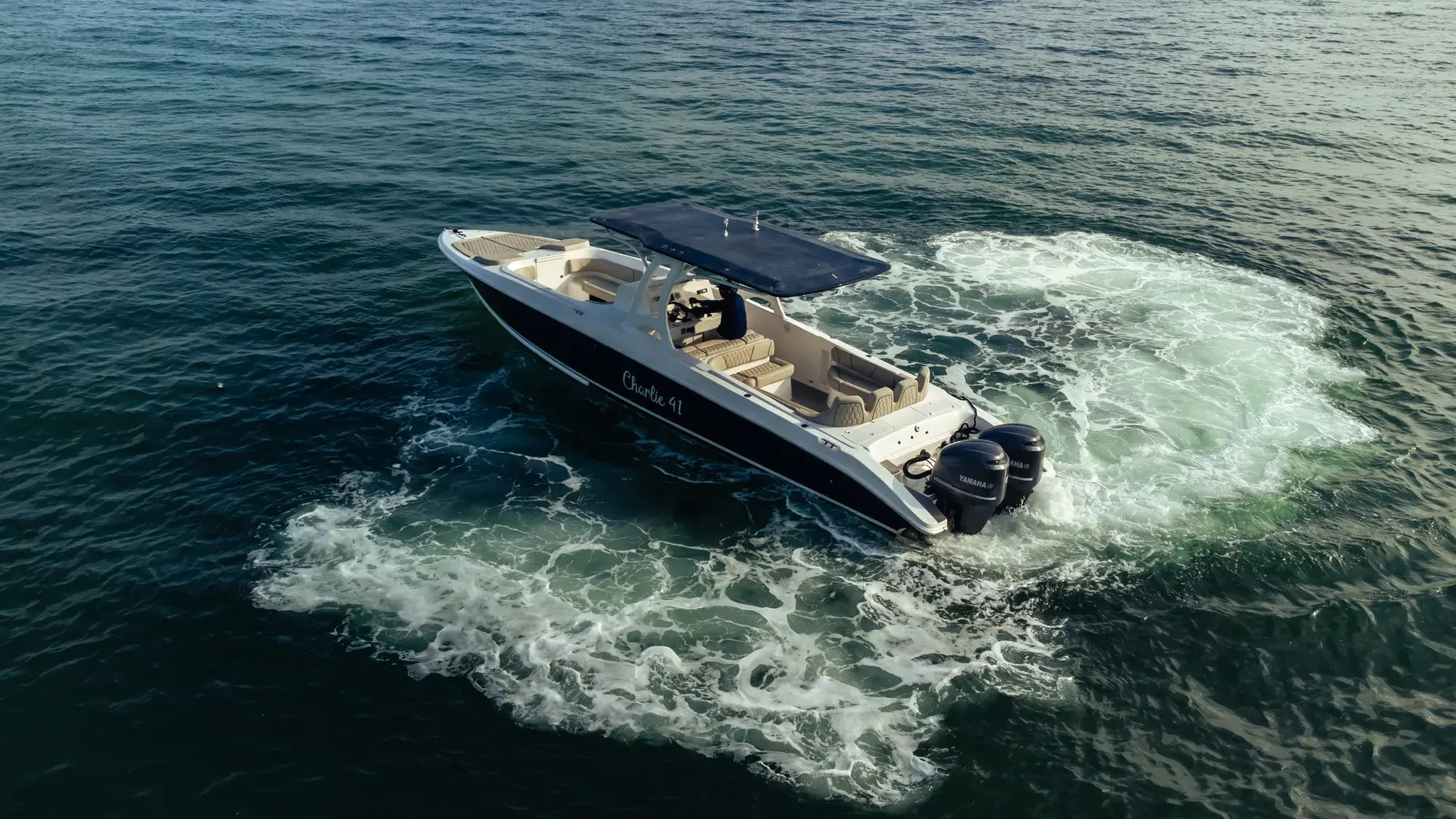 41 ft speedboat Charlie (10)