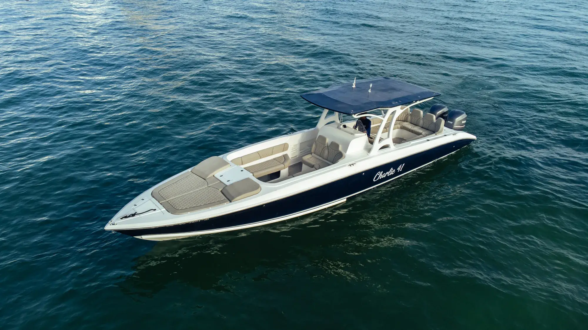 41 ft speedboat Charlie (4)