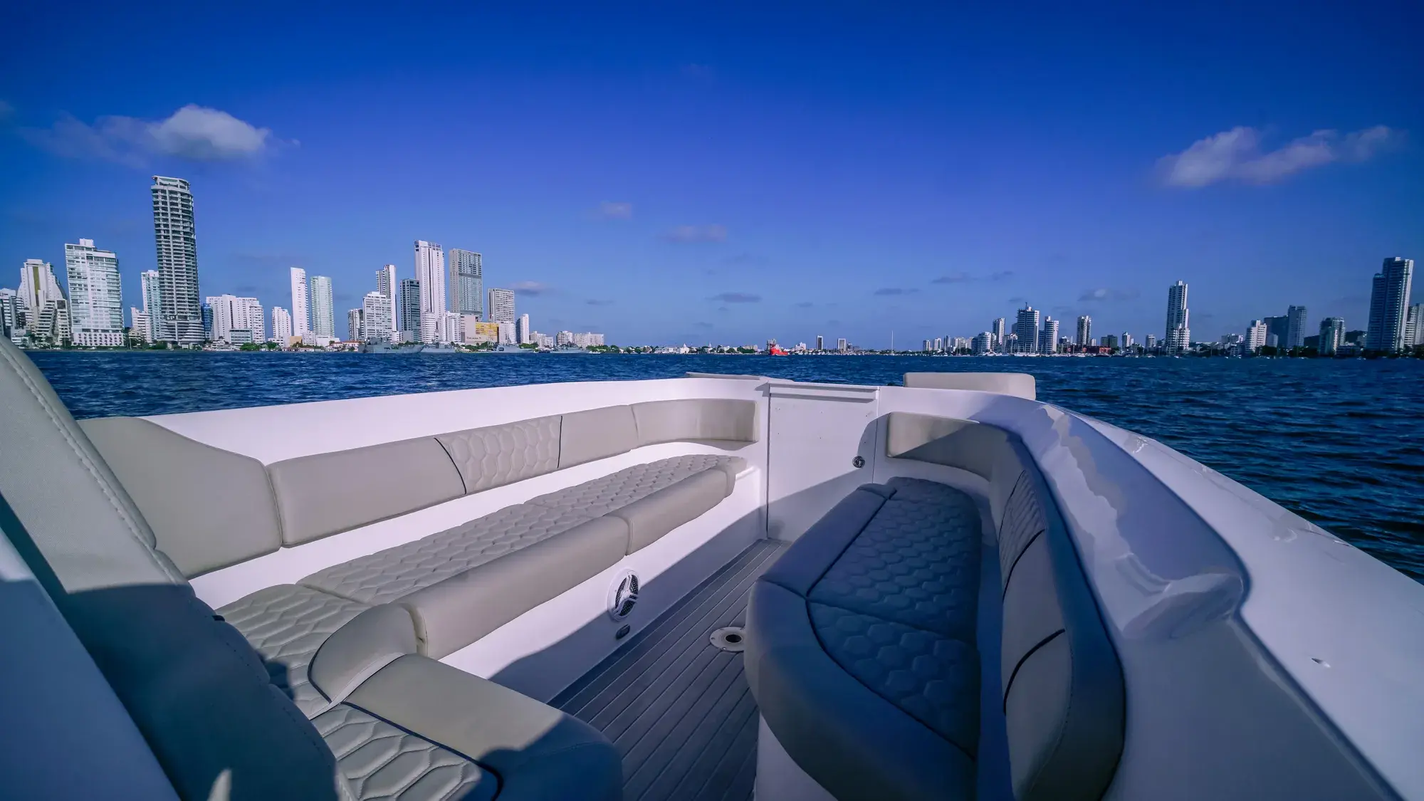 41 ft speedboat Charlie (7)