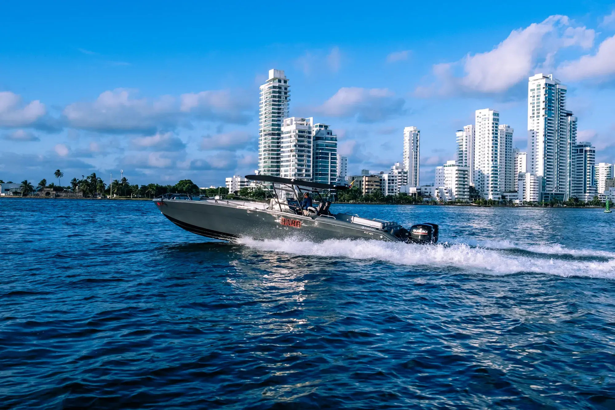 42 ft speedboat Harb 10 (2)
