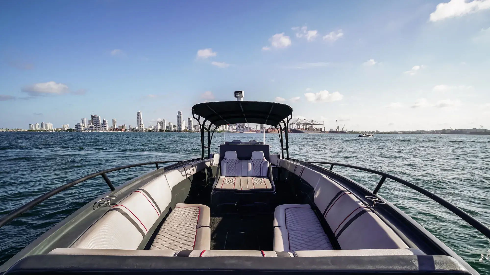 42 ft speedboat Harb 10 (7)