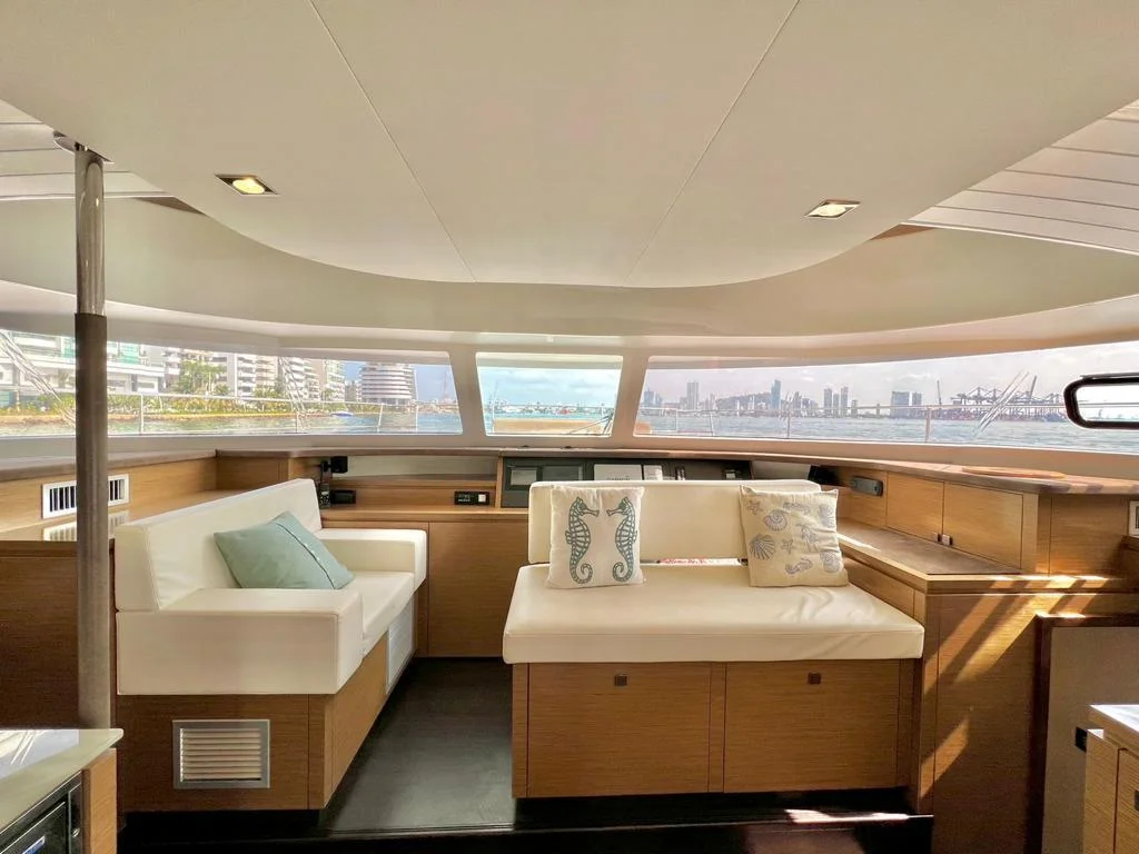 47 ft powercat (5)