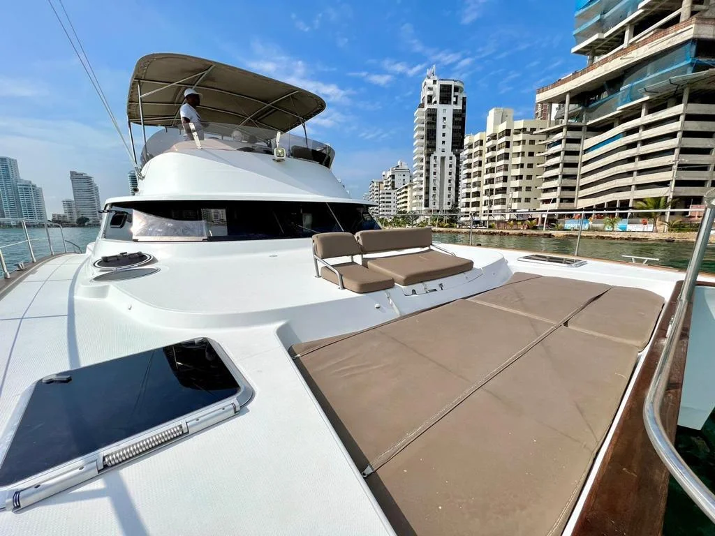 47 ft powercat (7)
