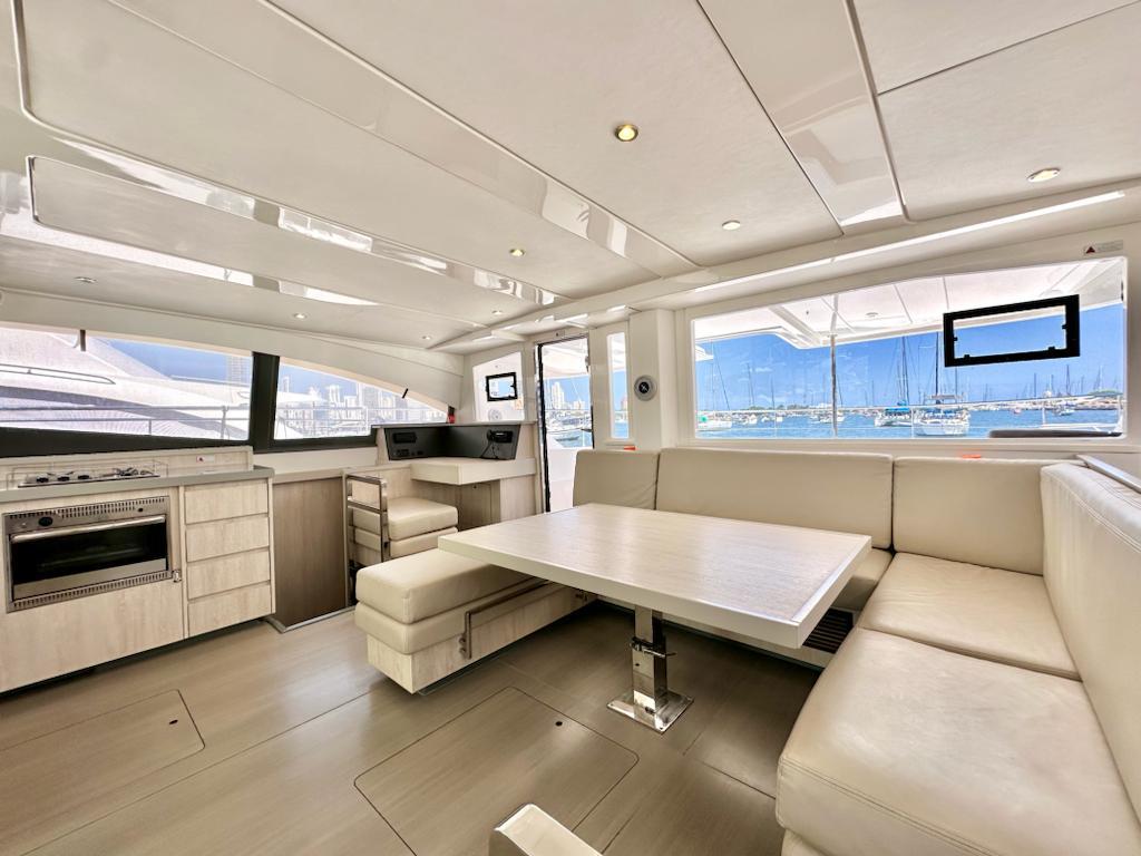 51 ft powercat (10)