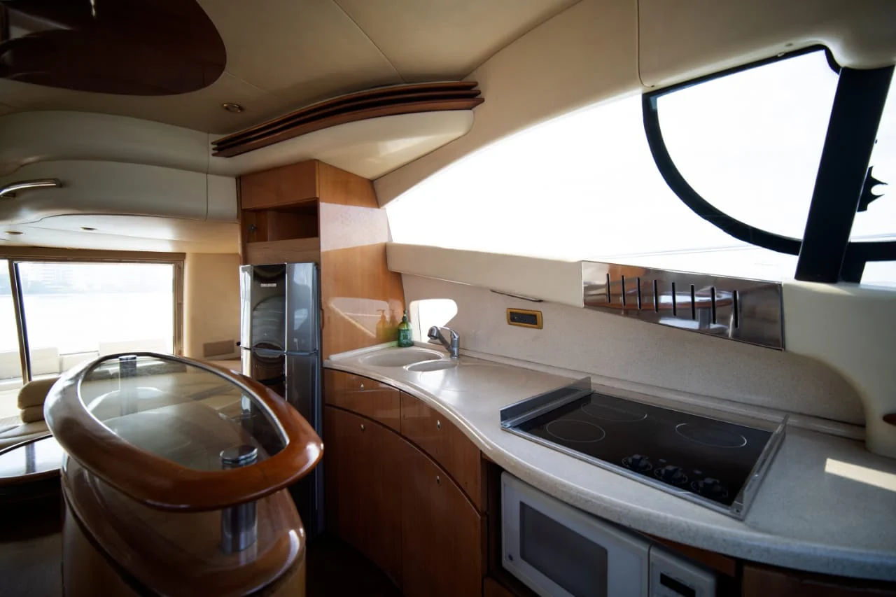 55 ft yacht bote free land (1)