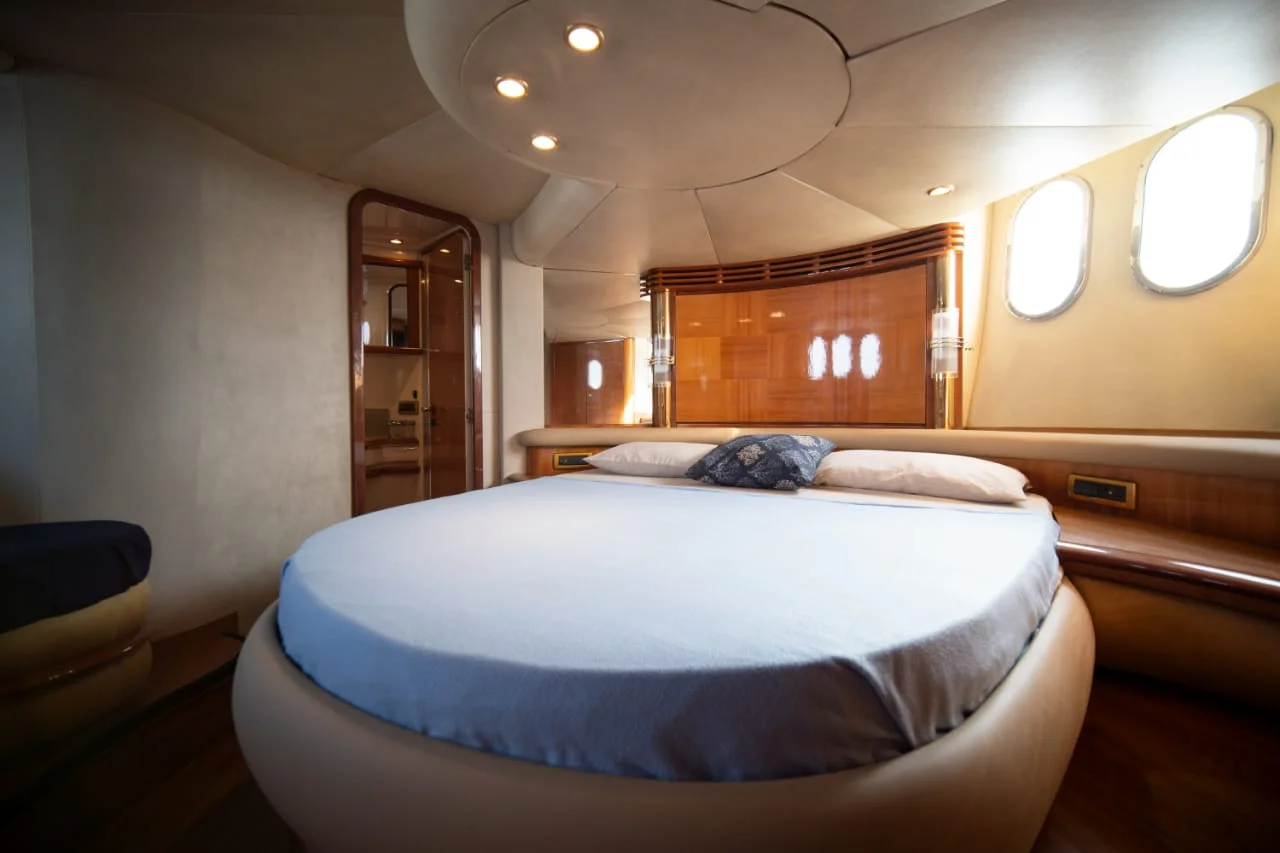 55 ft yacht bote free land (11)