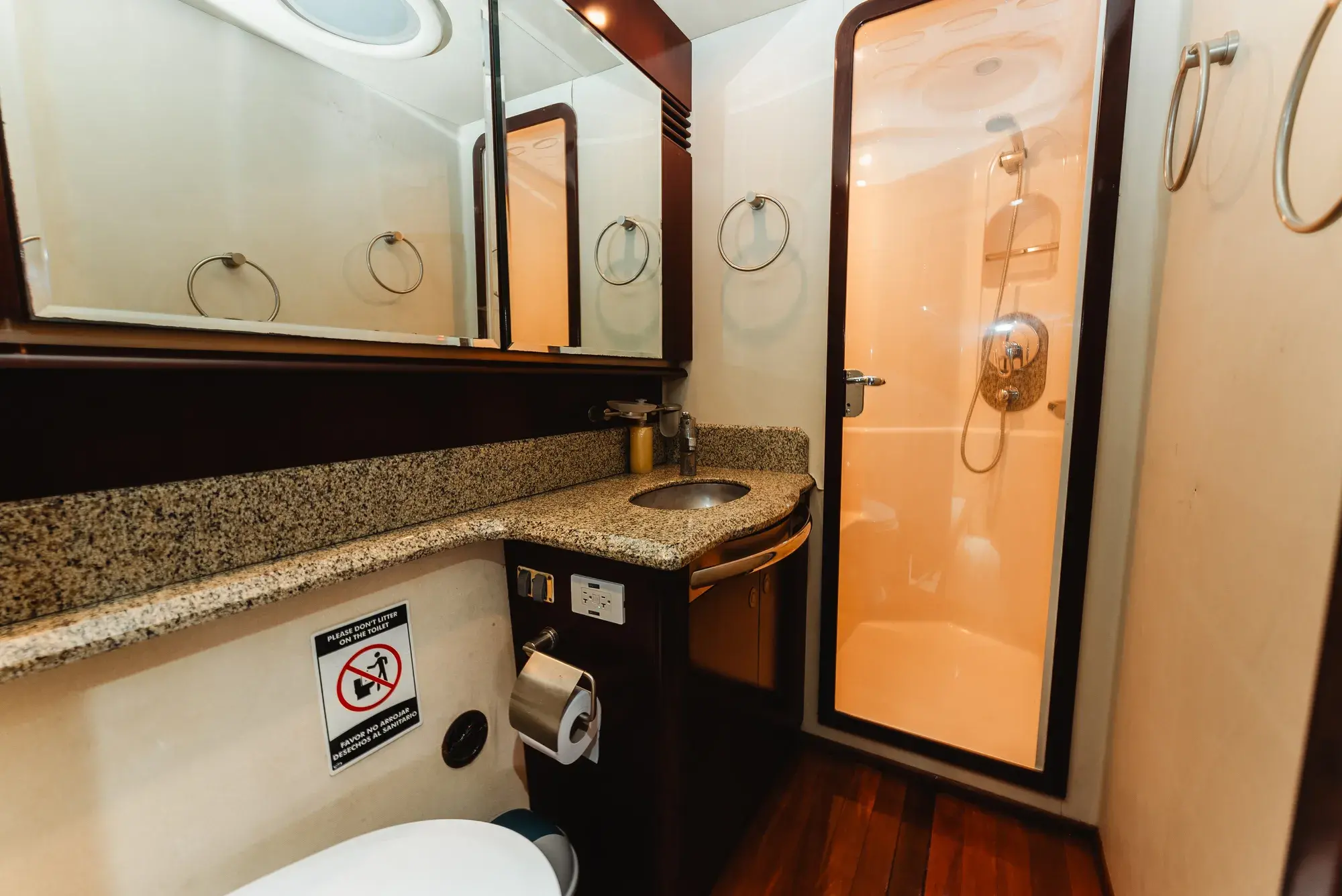 58 ft yacht blue land (22)