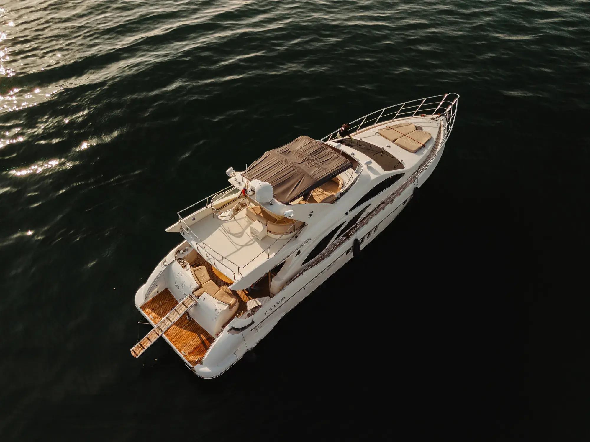 62 ft yacht skyland (17)