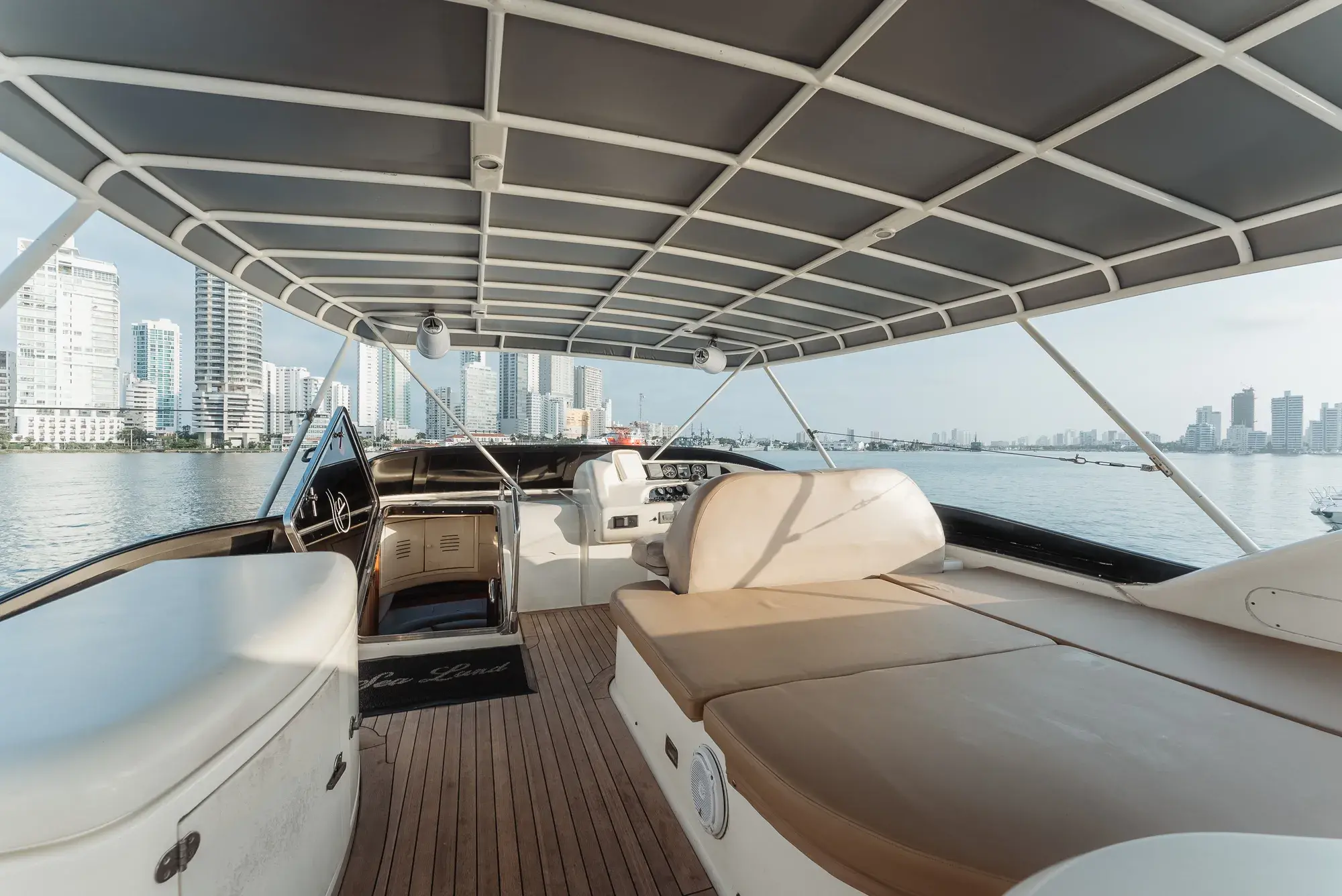 70 ft yacht sea land (12)