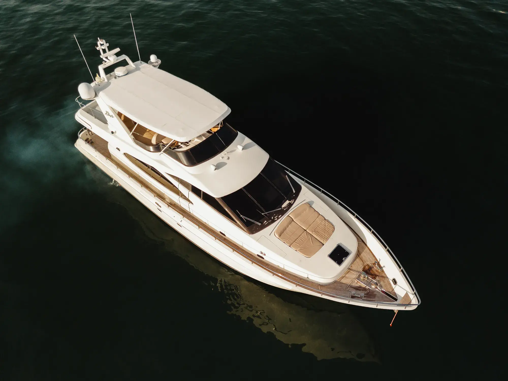 70 ft yacht sea land (41)
