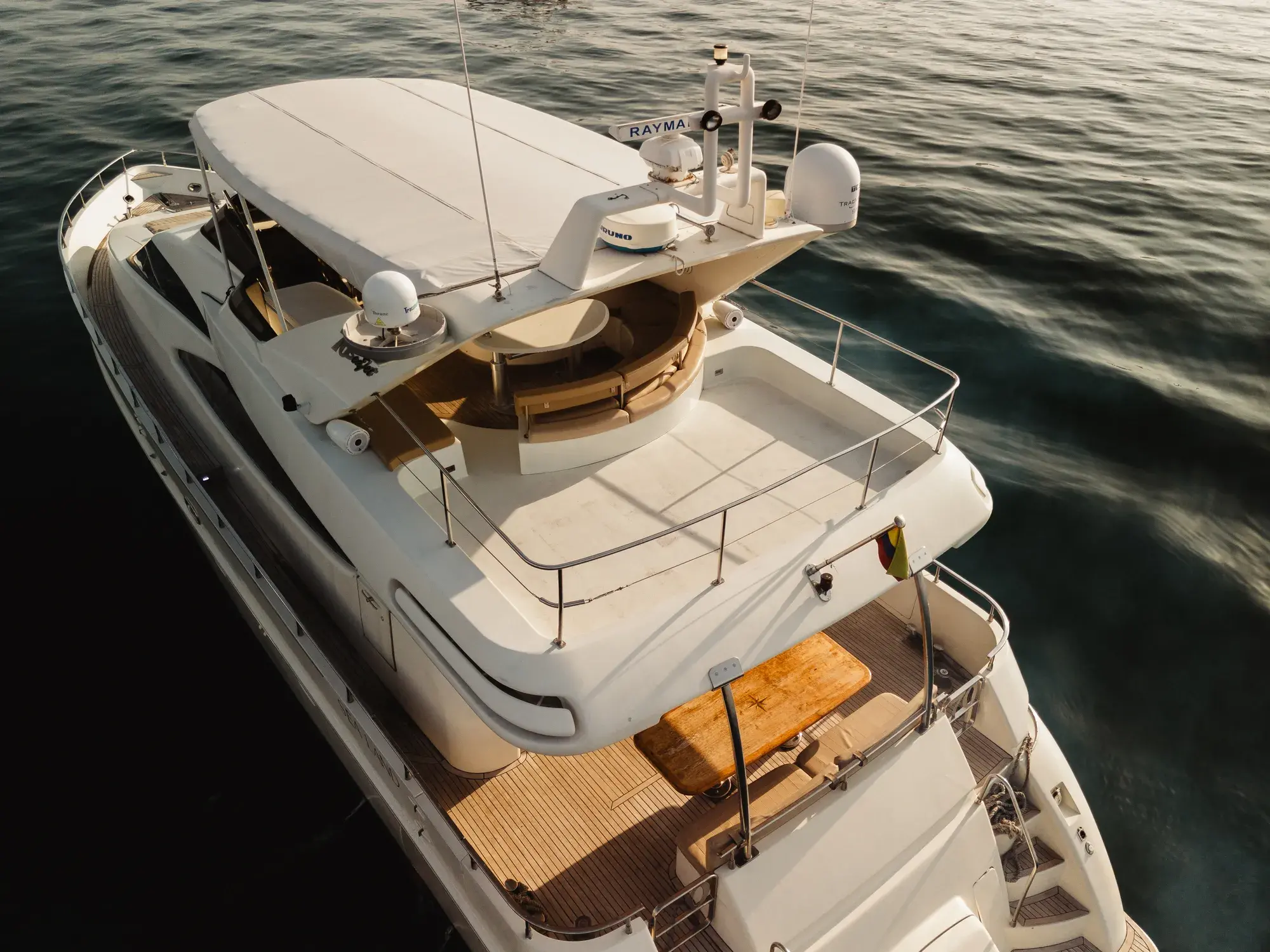 70 ft yacht sea land (48)