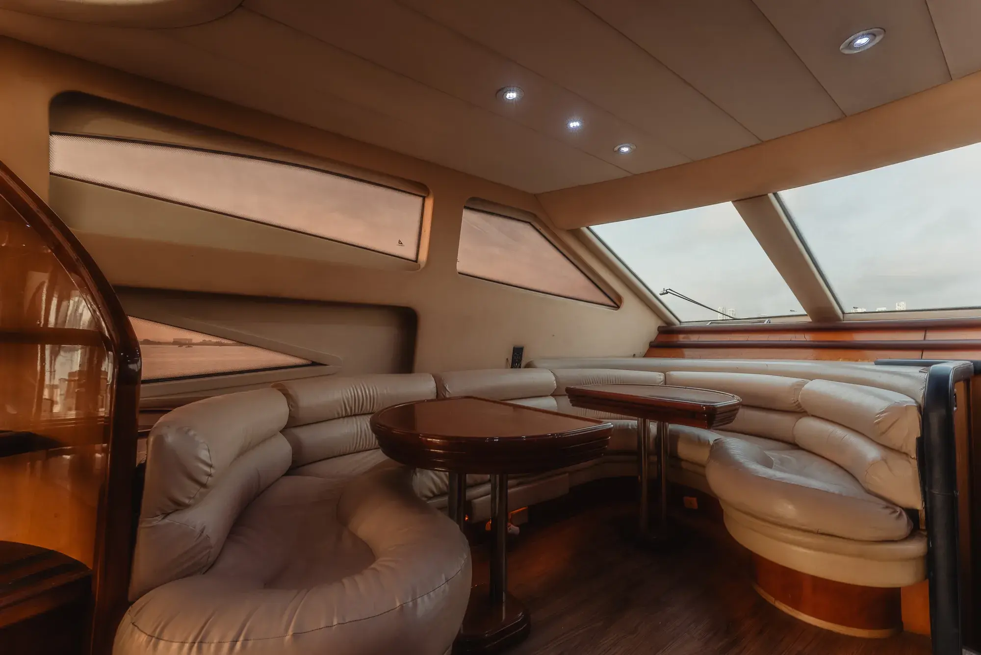 70 ft yacht sea land (63)