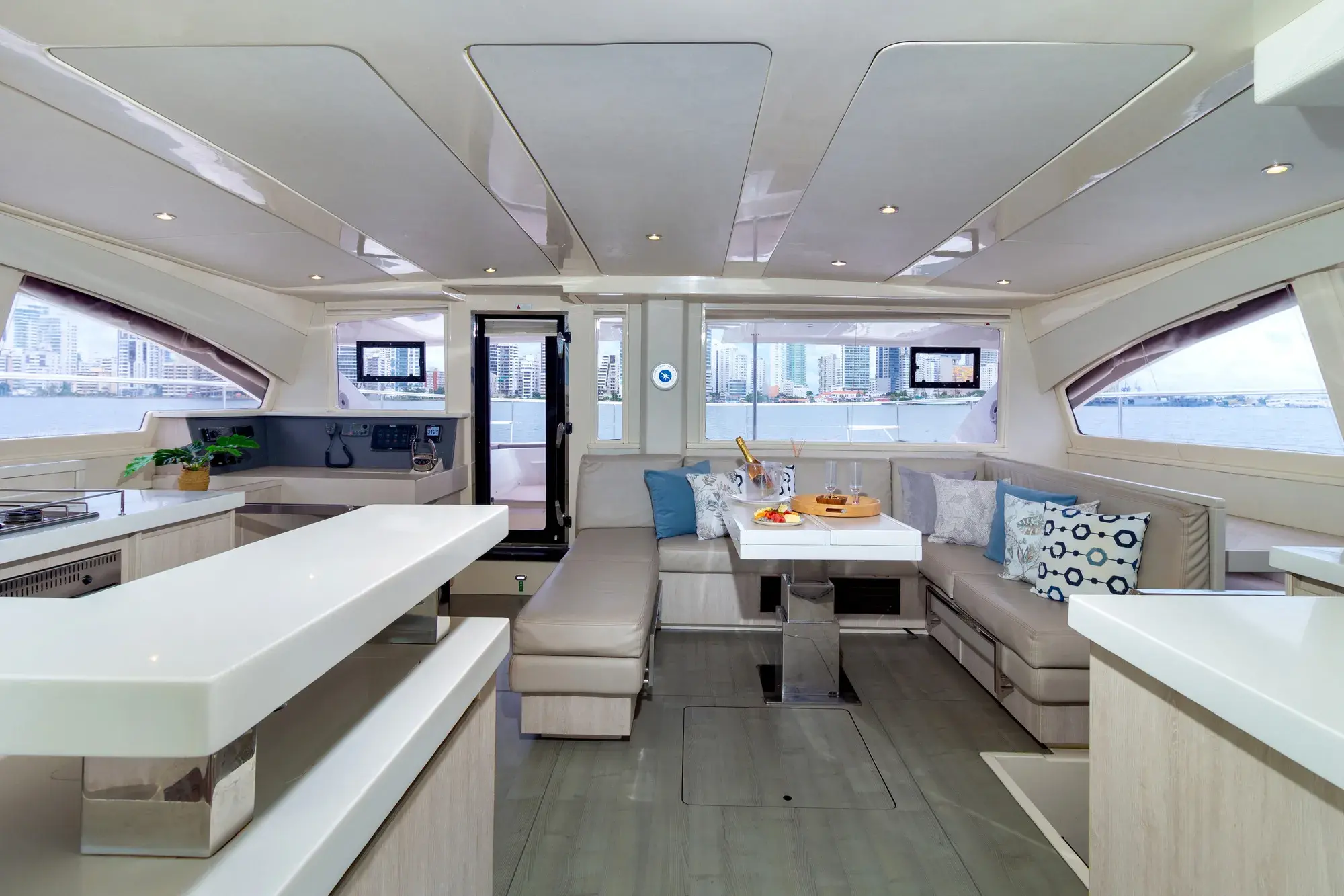 Leopard 51 VALHALA (9)